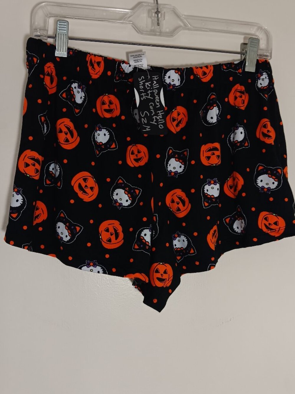 NWT Hello Kitty sanrio Halloween pajamas shorts womens M black pumpkin cat